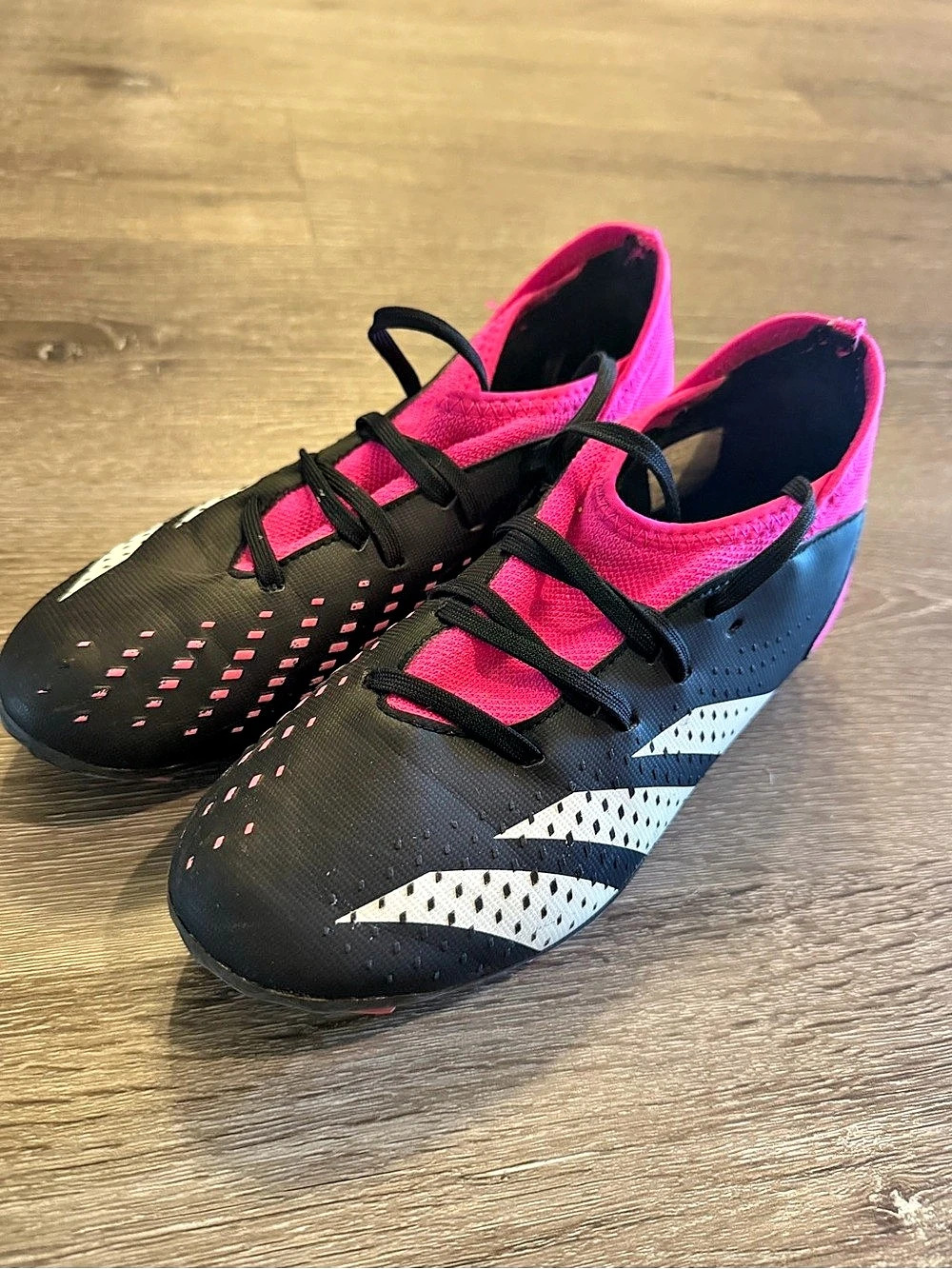 adidas Predator Soccer Cleats Black & Pink US 10